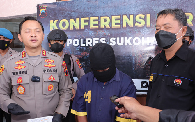 Ngaku Dukun Sakti, Malah Menipu dan Paksa Pasiennya Berhubungan Badan Berkali-kali